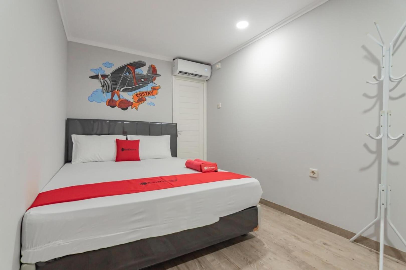 Reddoorz Plus Near Lembang Park & Zoo Dış mekan fotoğraf