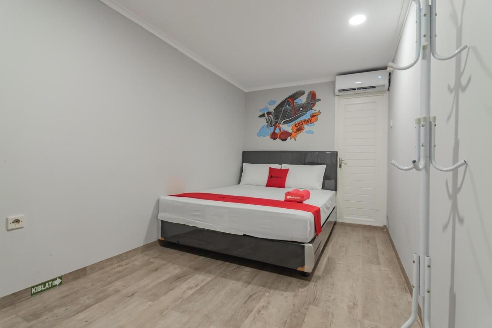 Reddoorz Plus Near Lembang Park & Zoo Dış mekan fotoğraf